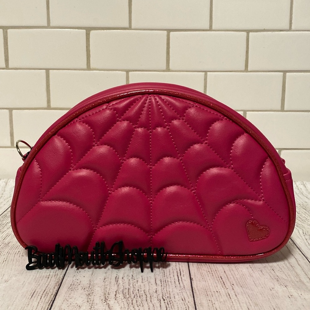 *Double K Originals Mini Bowler Hibiscus Vinyl with Webs & Fuchsia Heart Purse